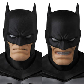 Medicom Batman Hush Black Version movable stand supports dynamic scenes
