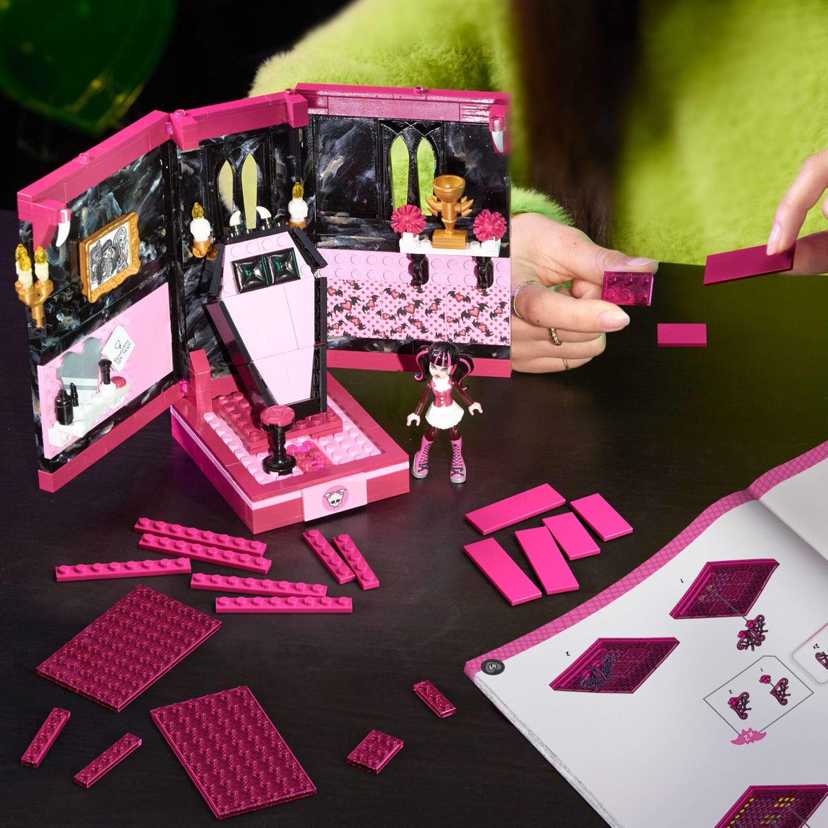 Mega Brands Draculaura secrets and G1 easter eggs spark nostalgia.