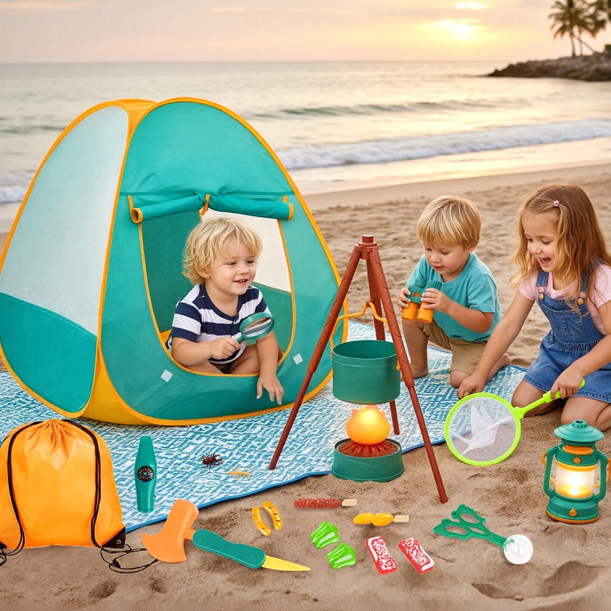 Meland portable lunch box keeps tiny gear organized on adventures.