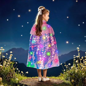 Meland soft dress-up fabric keeps her comfortable during play.