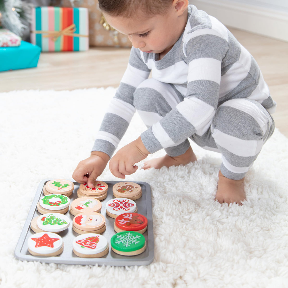 Melissa & Doug cookie-tube storage for durable, portable playset organization