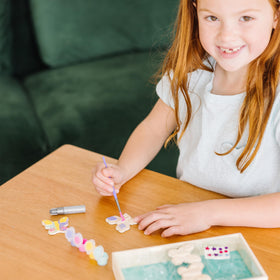 Melissa & Doug decorate-your-own magnets trio set for party crafts