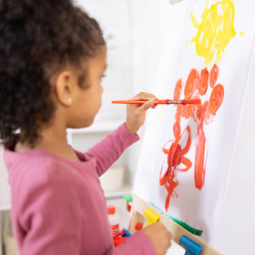 Melissa & Doug deluxe easel folds flat for compact storage.