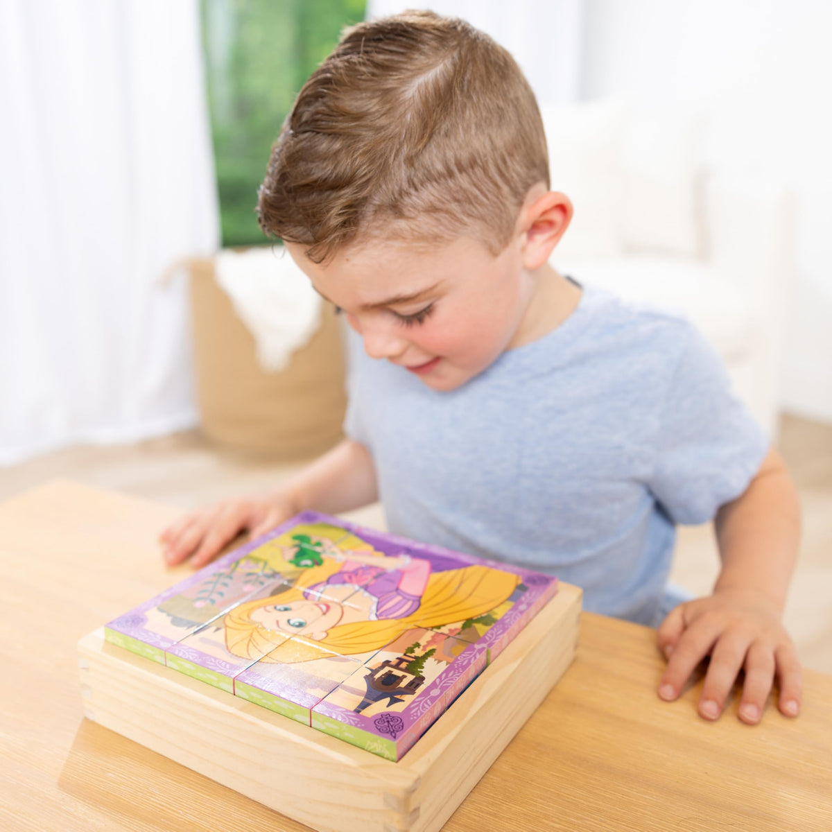 Melissa & Doug Disney Princess Tiana cube puzzle scene encourages concentration and memory through clues.