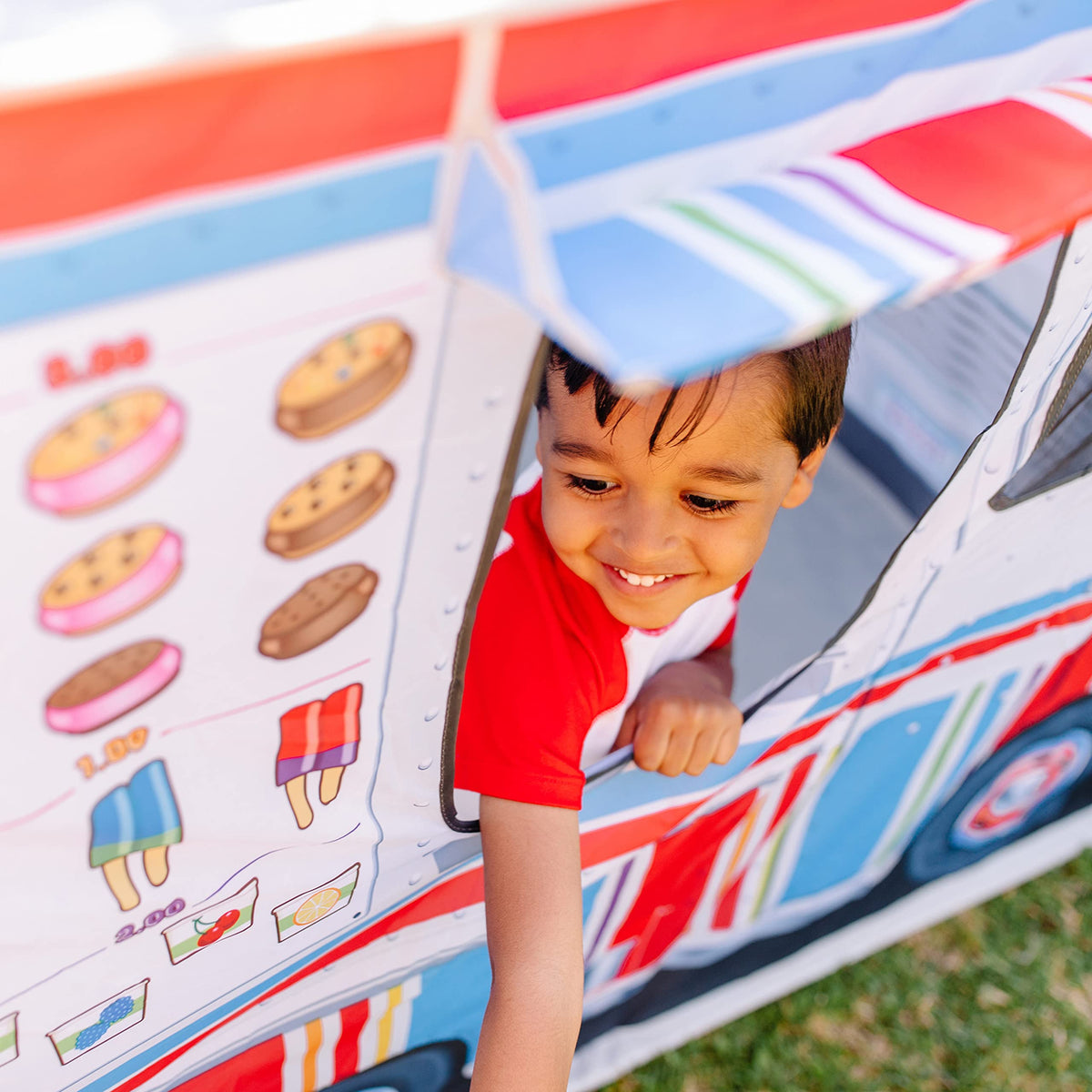 Melissa & Doug easy setup with illustrated instructions and tote