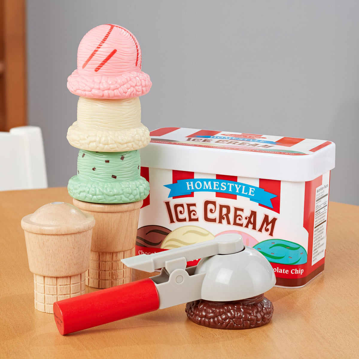 Melissa & Doug four-flavor set encourages sharing and role-play.