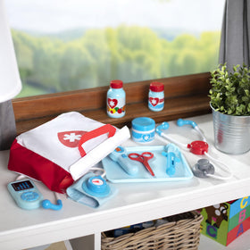 Melissa & Doug Get Well Doctor Kit patient chart supports storytelling