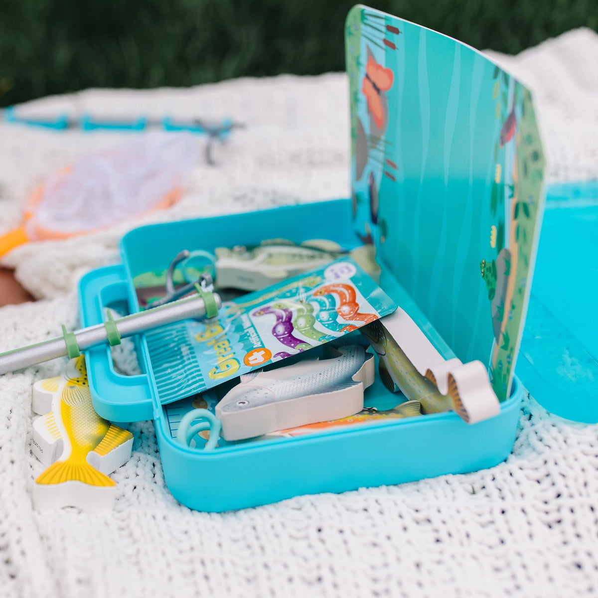 Melissa & Doug Lets Explore double sided mat with seasonal scenes