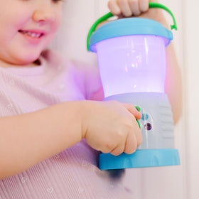 Melissa & Doug Let’s Explore lantern supports screen-free play for kids.