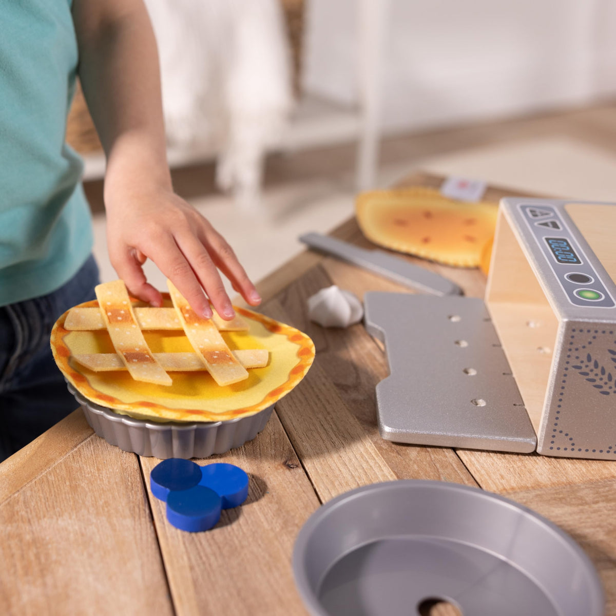 Melissa & Doug Make and Bake pies whipped cream dollops provide playful topping options