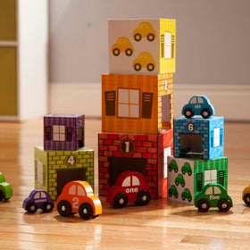Open-ended Melissa & Doug play set encourages exploration and problem solving.