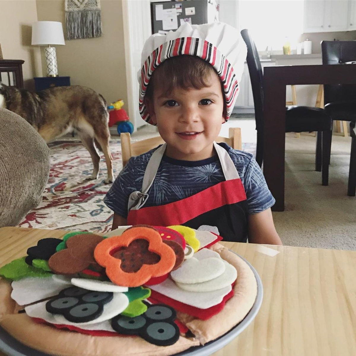 Melissa & Doug pizza setup creates a colorful, interactive kitchen pretend play