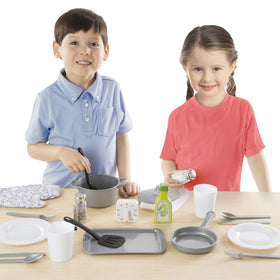 Melissa & Doug two place settings with towel for table pretend play