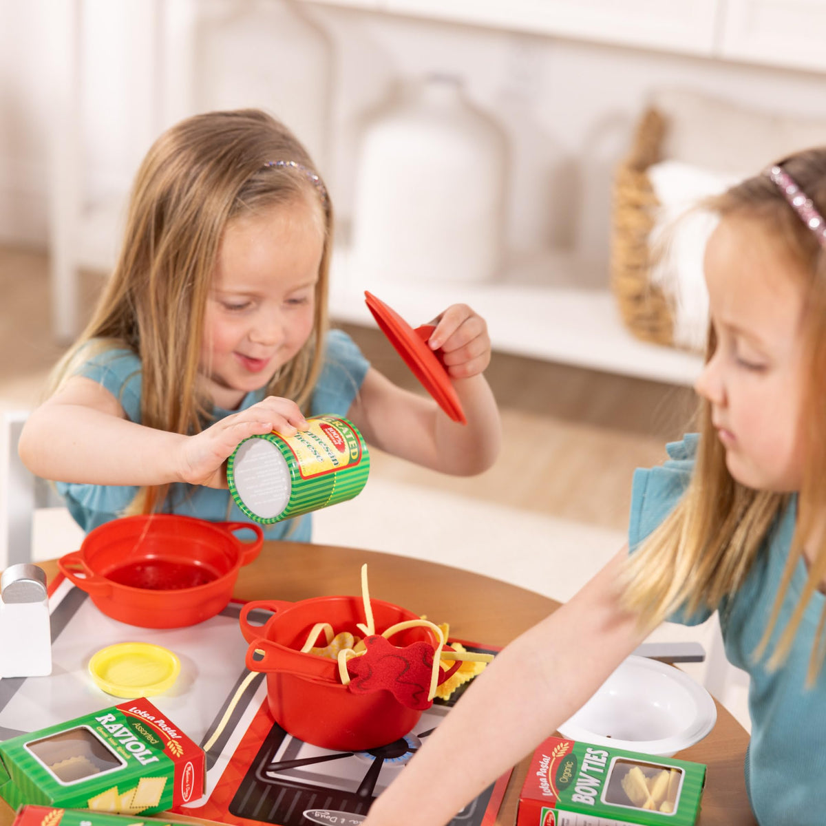 Melissa & Doug pot boil imagined for pretend cooking on the playset