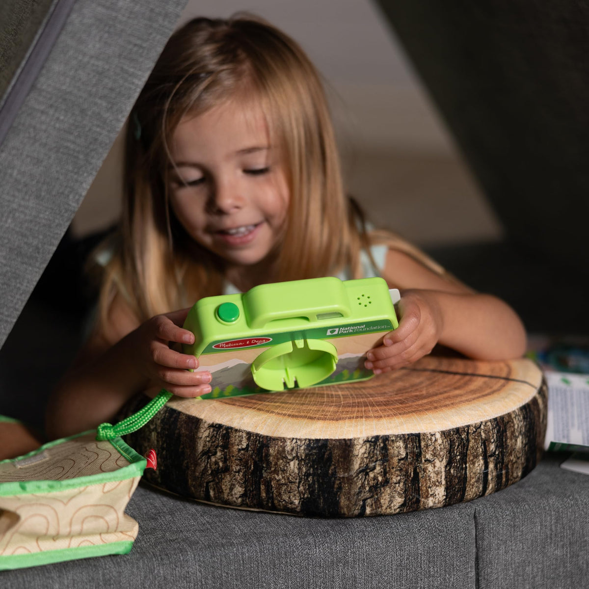 Melissa & Doug Rocky Mountain photo card 4 supports nature-based storytelling