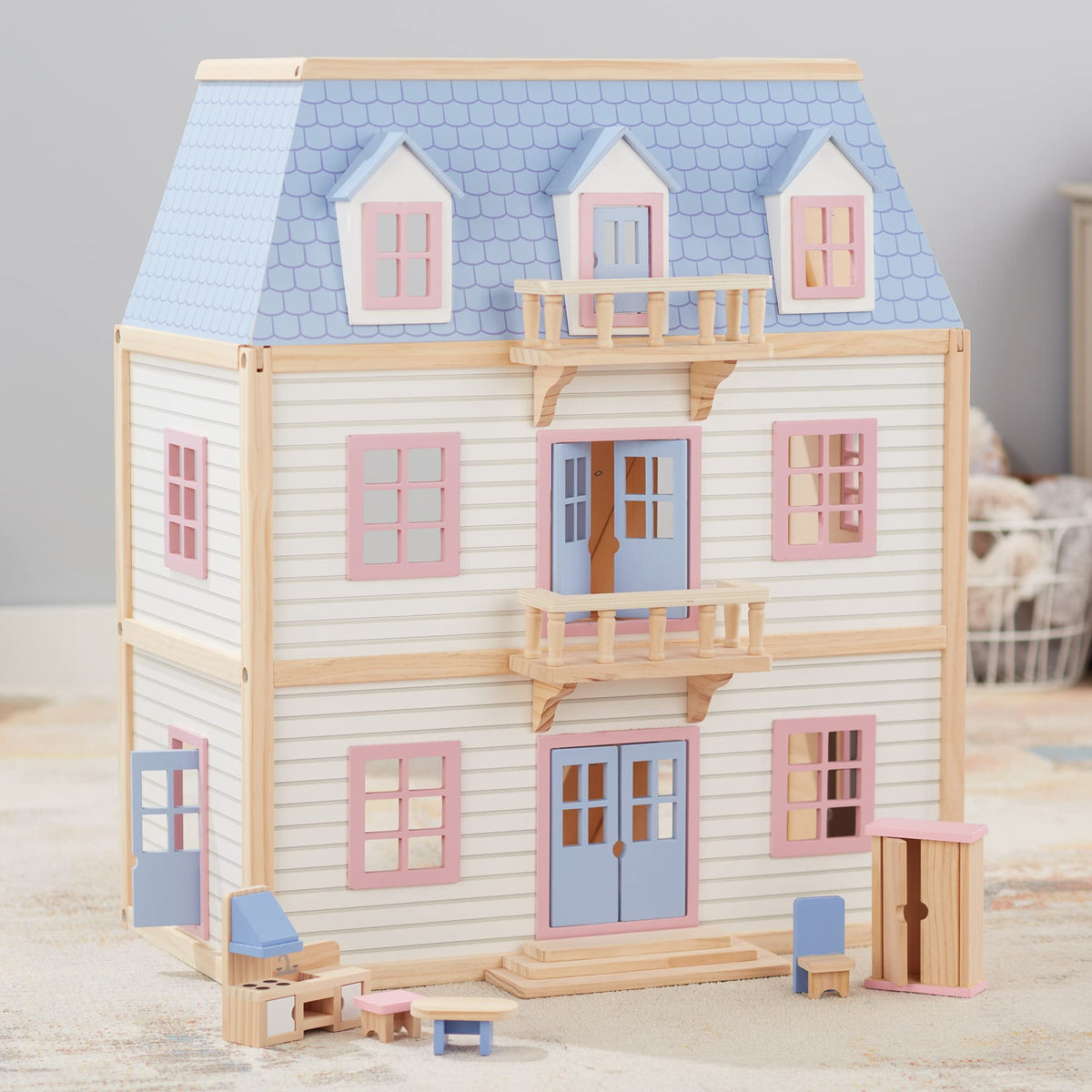 Ideal gift for ages 3 to 10 encouraging hands-on stories with Melissa & Doug.