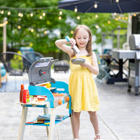 Melissa & Doug smoker box with chimney for realistic pretend barbecue sessions