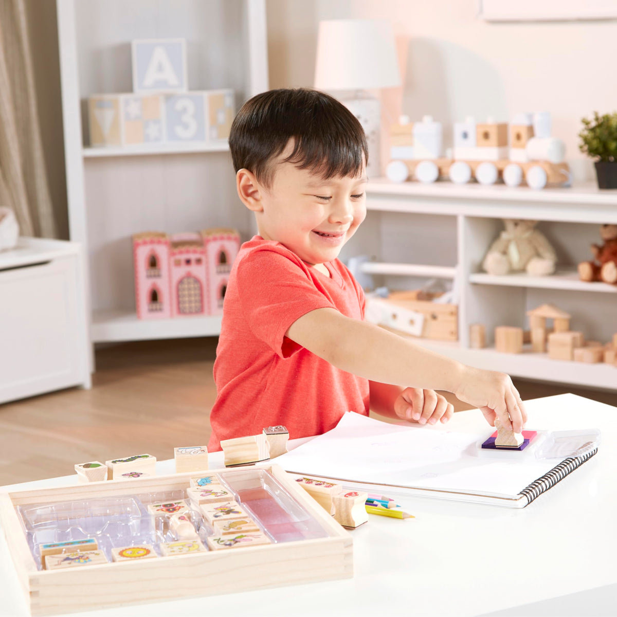 Melissa & Doug Stamp-a-Scene wooden storage tray keeps pieces organized