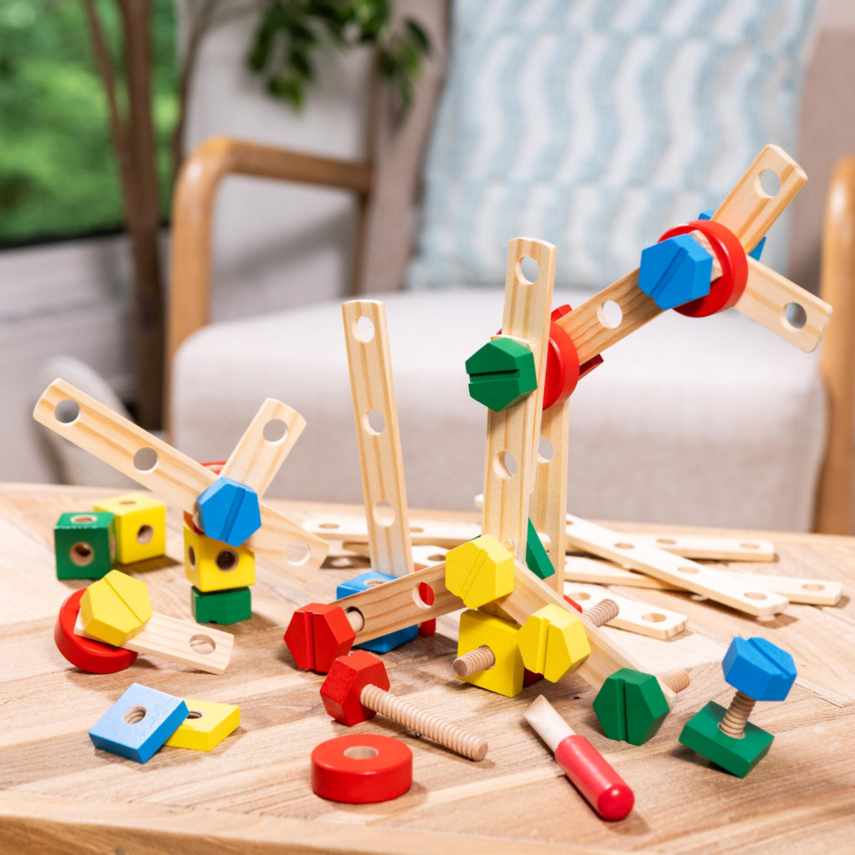 Melissa & Doug storage box with guides inspires screen-free play