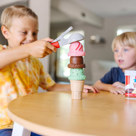 Melissa & Doug strawberry flavor scoop adds color to stories.
