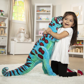 Roaring detail adds drama to Melissa & Doug T-Rex play.