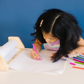 Easel-compatible roll from Melissa & Doug supports smooth drawing