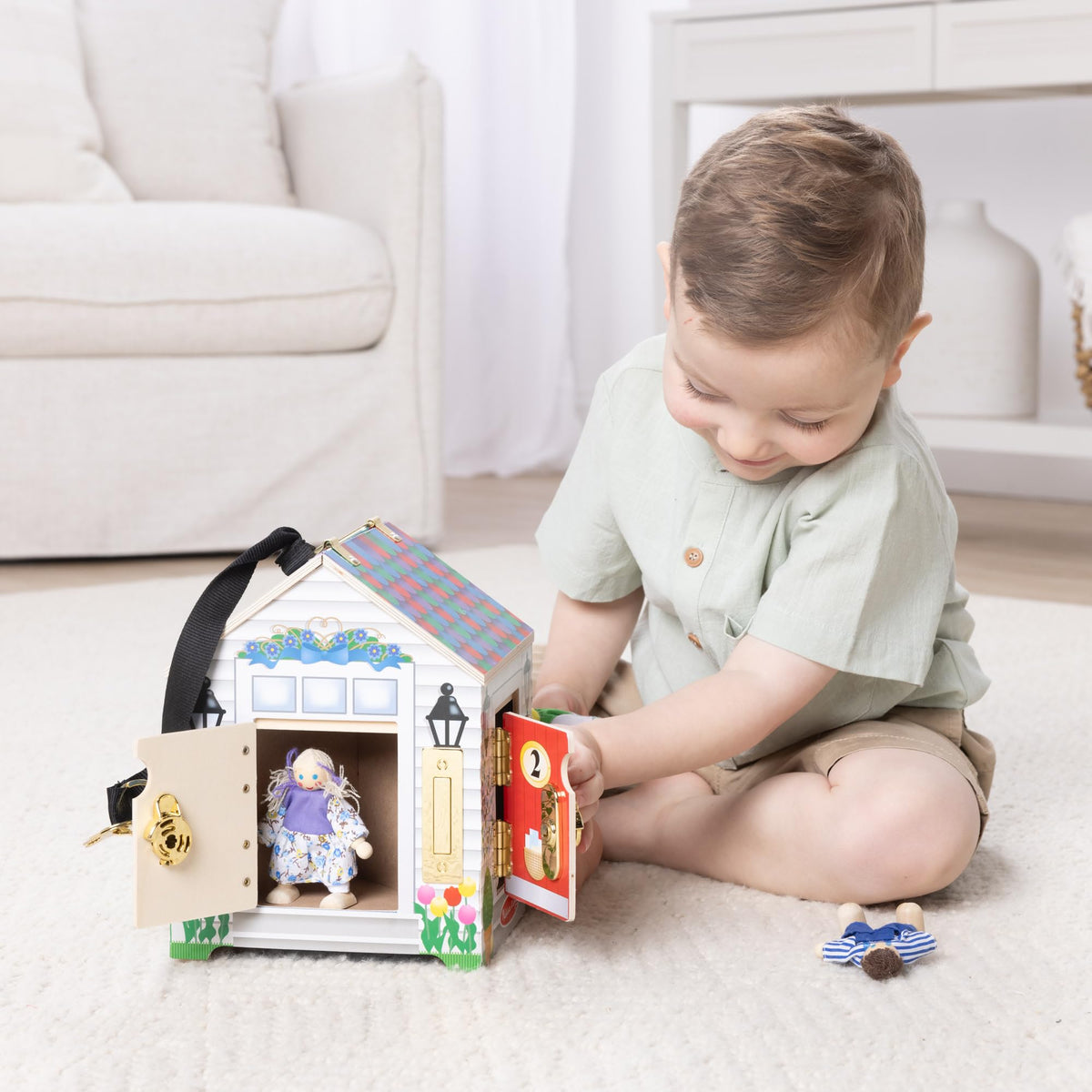 Melissa and Doug Take-Along Doorbell Dollhouse compact size for travel