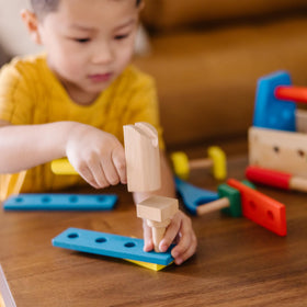 Melissa & Doug carry handle makes transport easy for preschoolers.