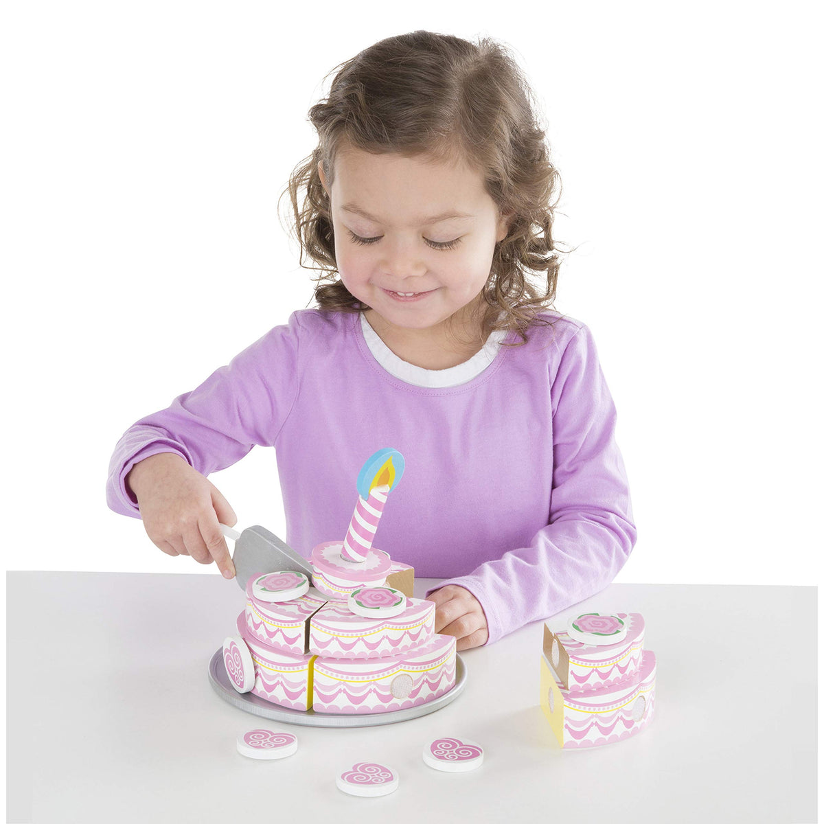 Mix-and-match toppings add color and imagination to the cake.