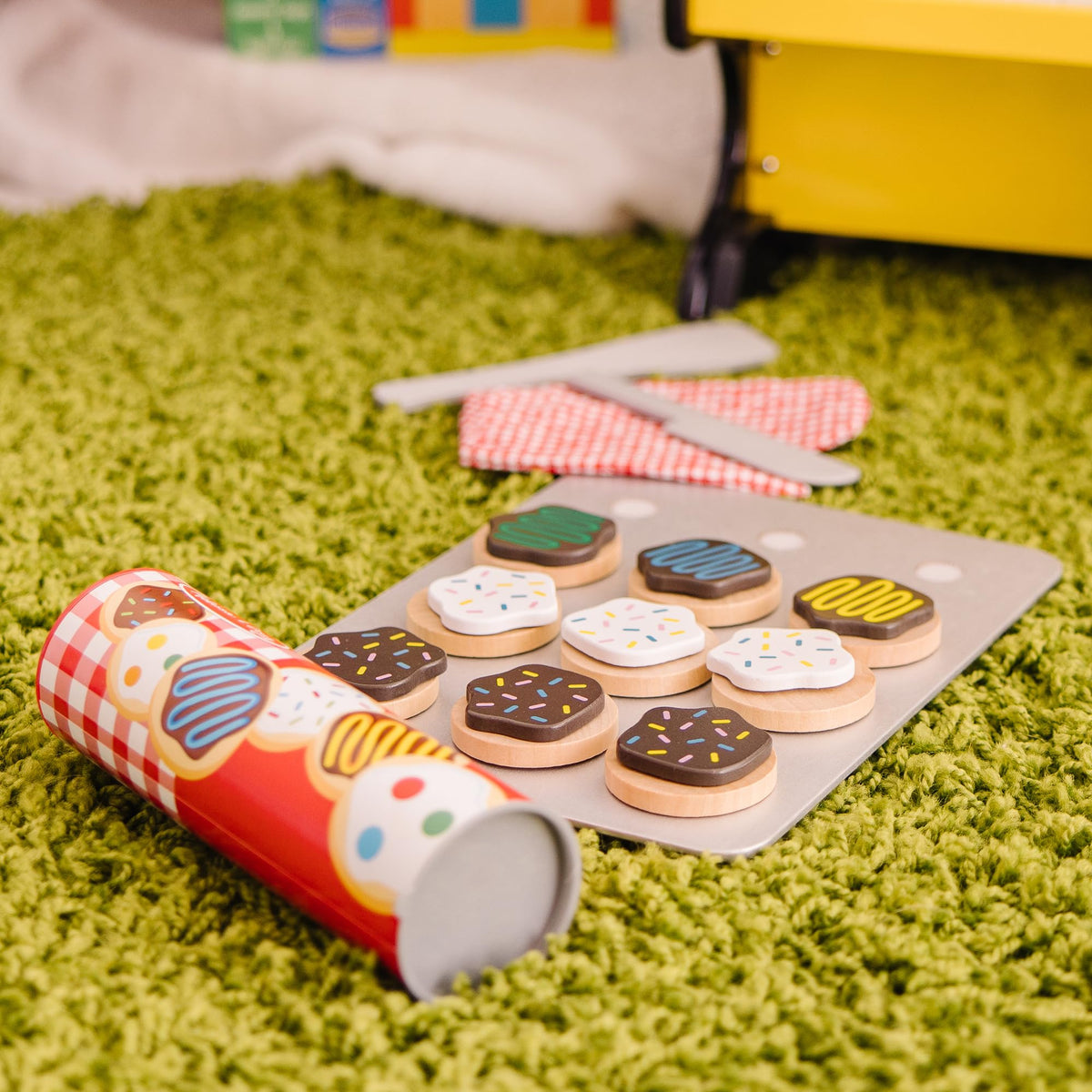 Melissa & Doug twelve sliceable cookies for sharing and role-play.