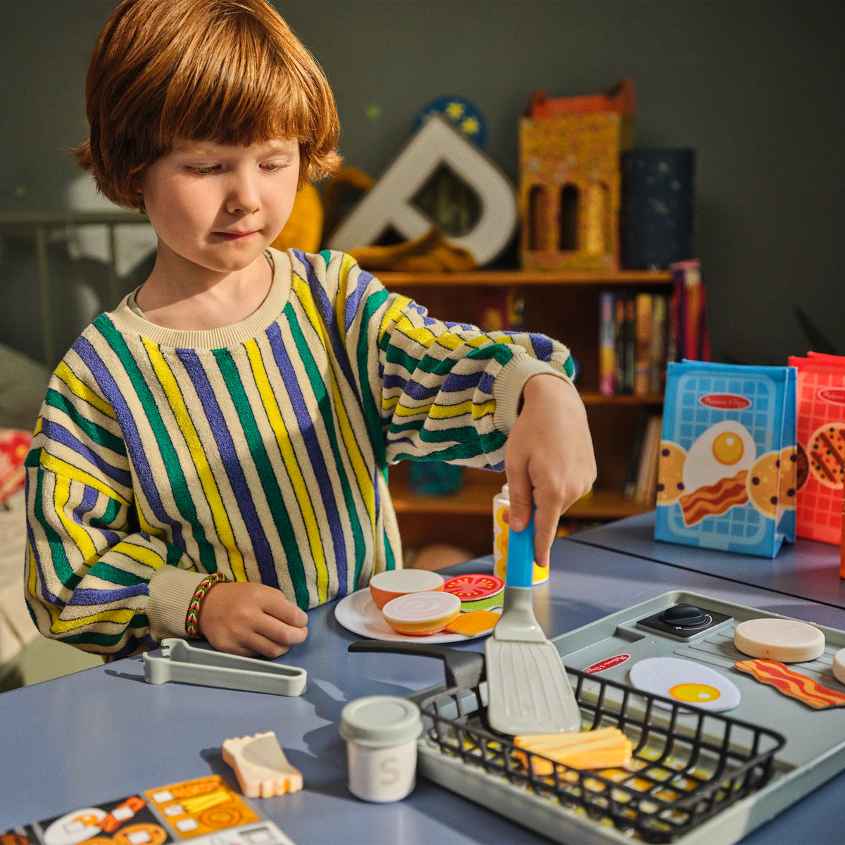 Melissa & Doug Water WOW color-changing food burgers and fries reveal colors with water