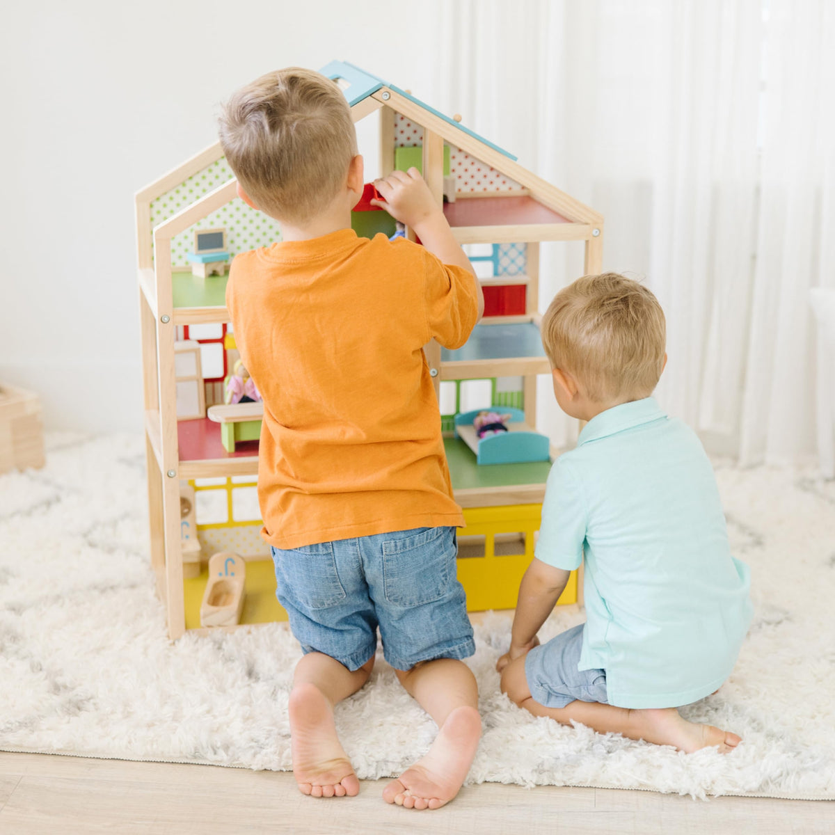 Melissa & Doug three play people for family storytelling with the dollhouse