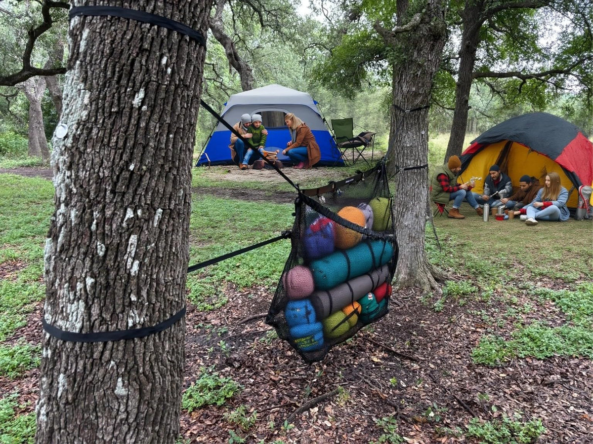 MESH TITAN Bulky Item Capacity supports sleeping bags and inflatable toys.