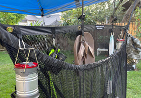 MESH TITAN Six Carabiner Hooks organize small items for quick access.