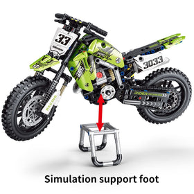 Mesiondy modified tires on model motorcycle for authentic aesthetics