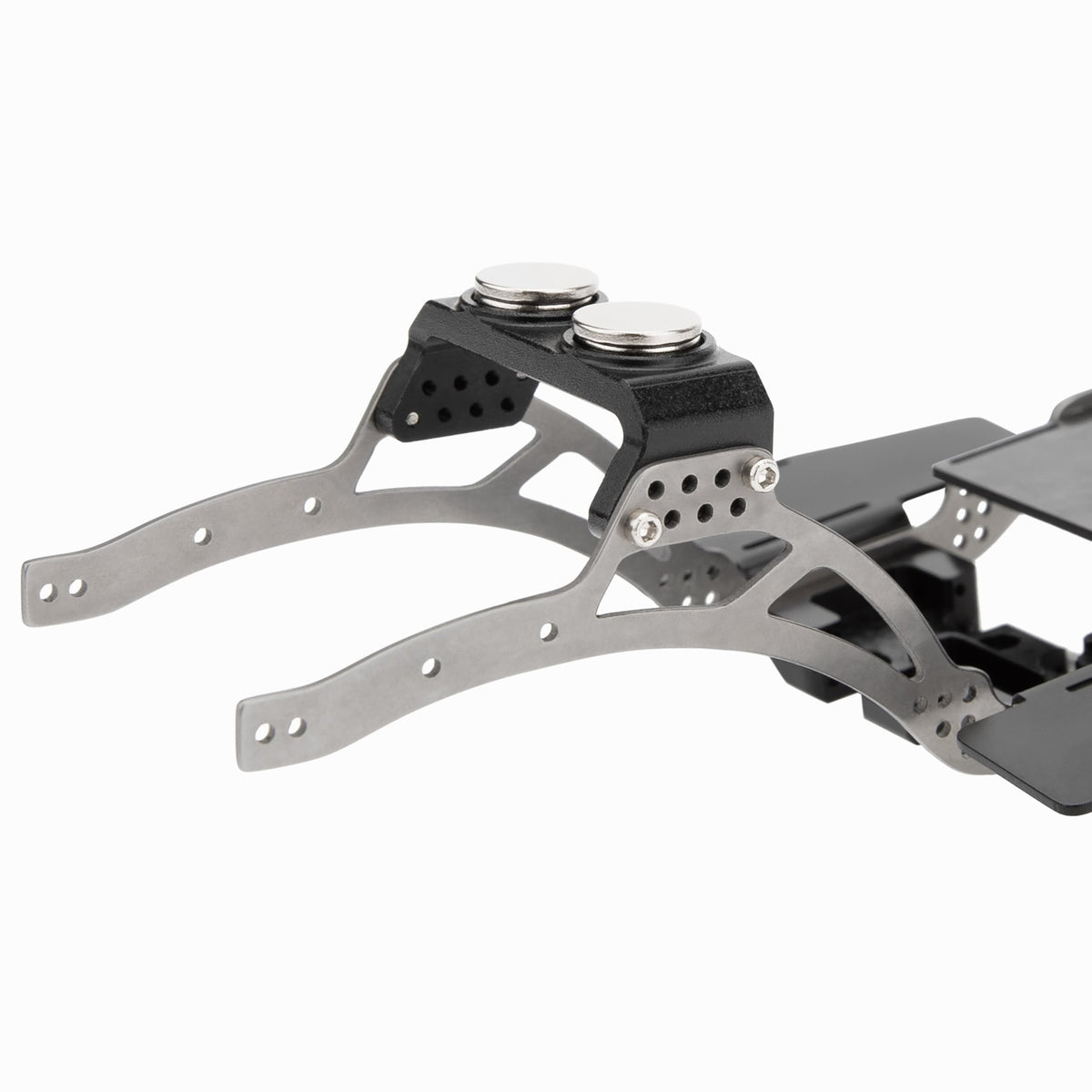 MEUS RACING SCX24 LCG titanium frame promises lighter weight with strong durability.