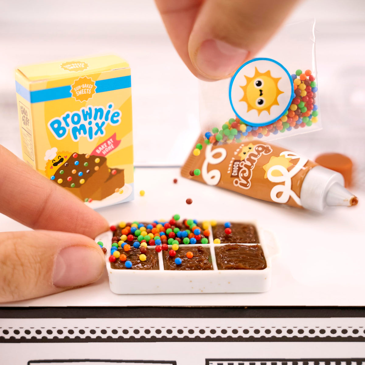 MGA's Miniverse display capsule keeps finished mini creations fresh