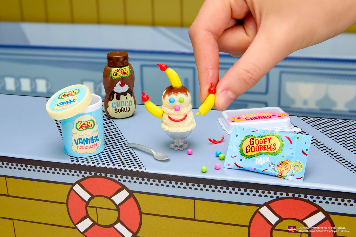MGA's Miniverse Make It Mini: recipe card guides craft of your mini creation.