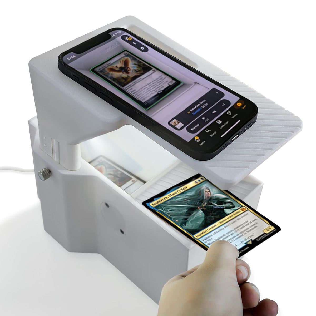 MildLion Scanstand shows card-centering for standard MTG cards.
