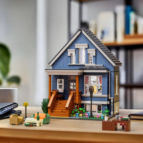 Millionspring Gallagher House living room detail for nostalgic shelf display.