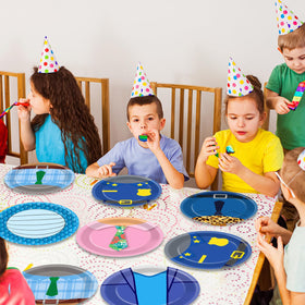 MinFyberd cartoon animals plates city adventure design, disposable for easy post party cleanup.