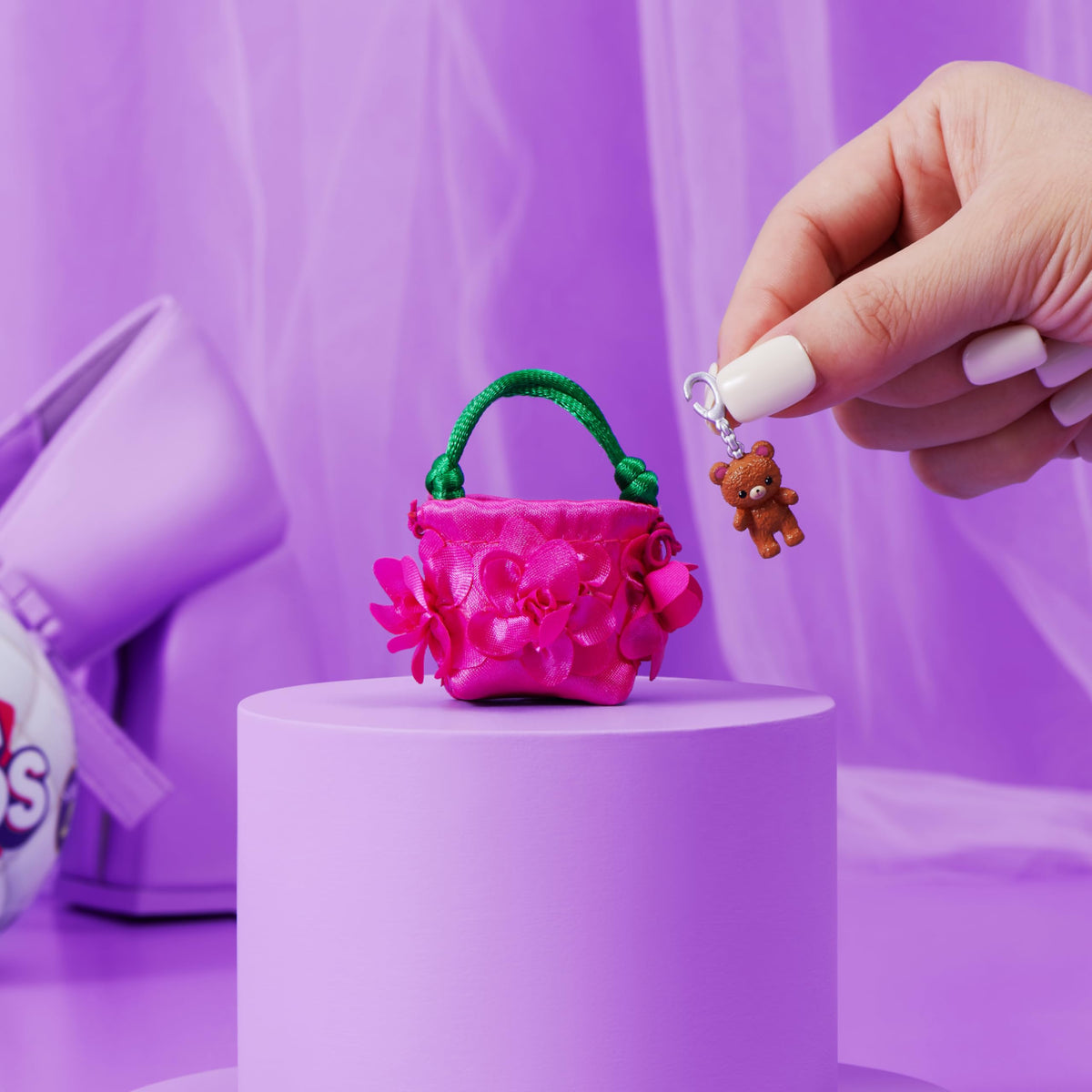 Mini Brands Fashion Series 4 rare minis like flower handbag add collectibility.