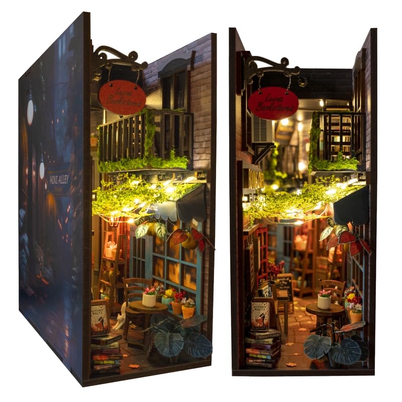 MINIALLEY Dreamy Book Nook Kit package—durable 5mm base ready for display