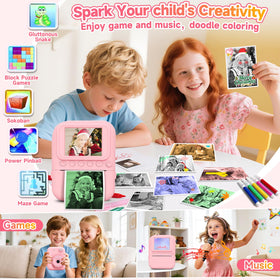 MINIBEAR kid camera capturing bright urban scenes during travel