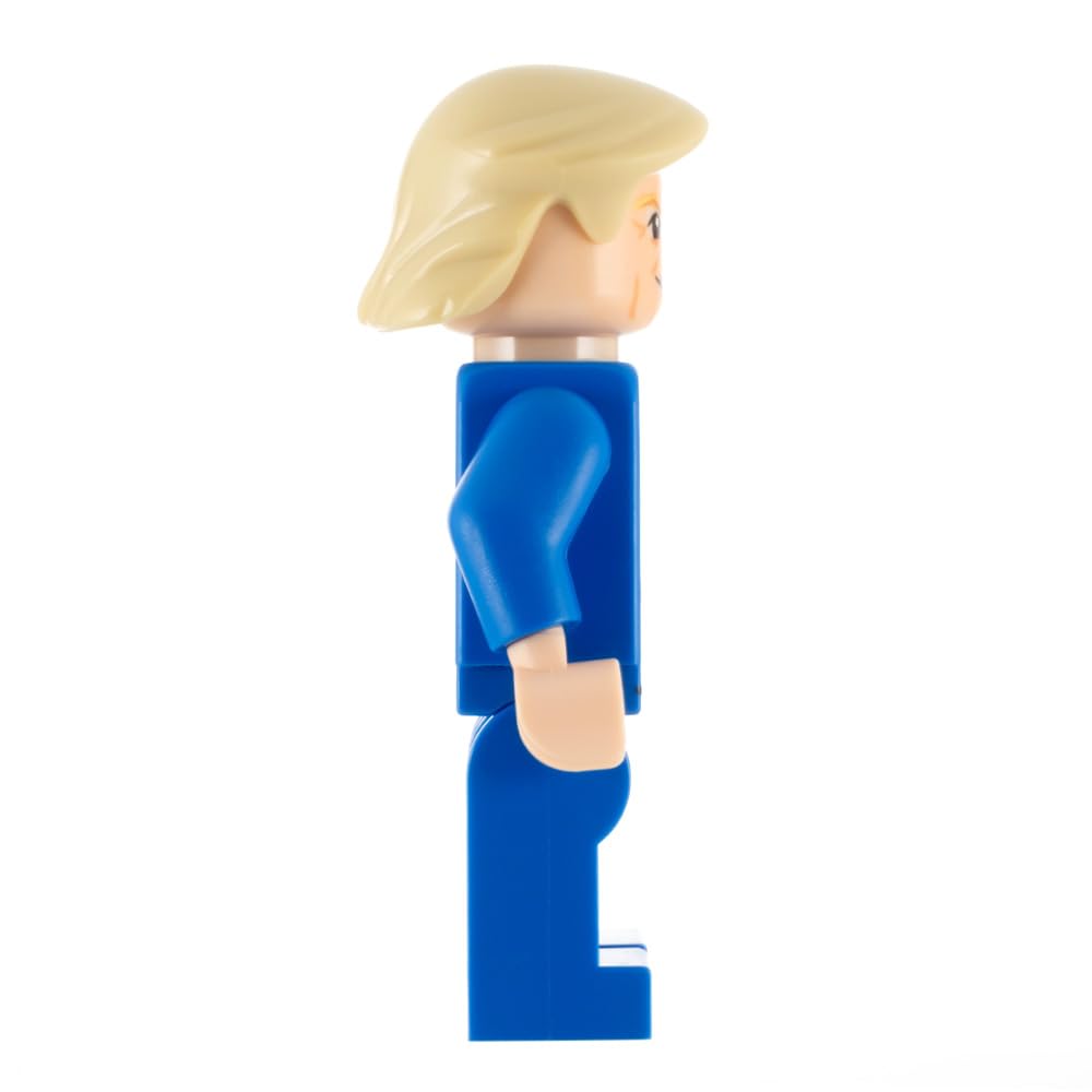 Minifigures traditional suit and red tie evoke classic collectible vibe.