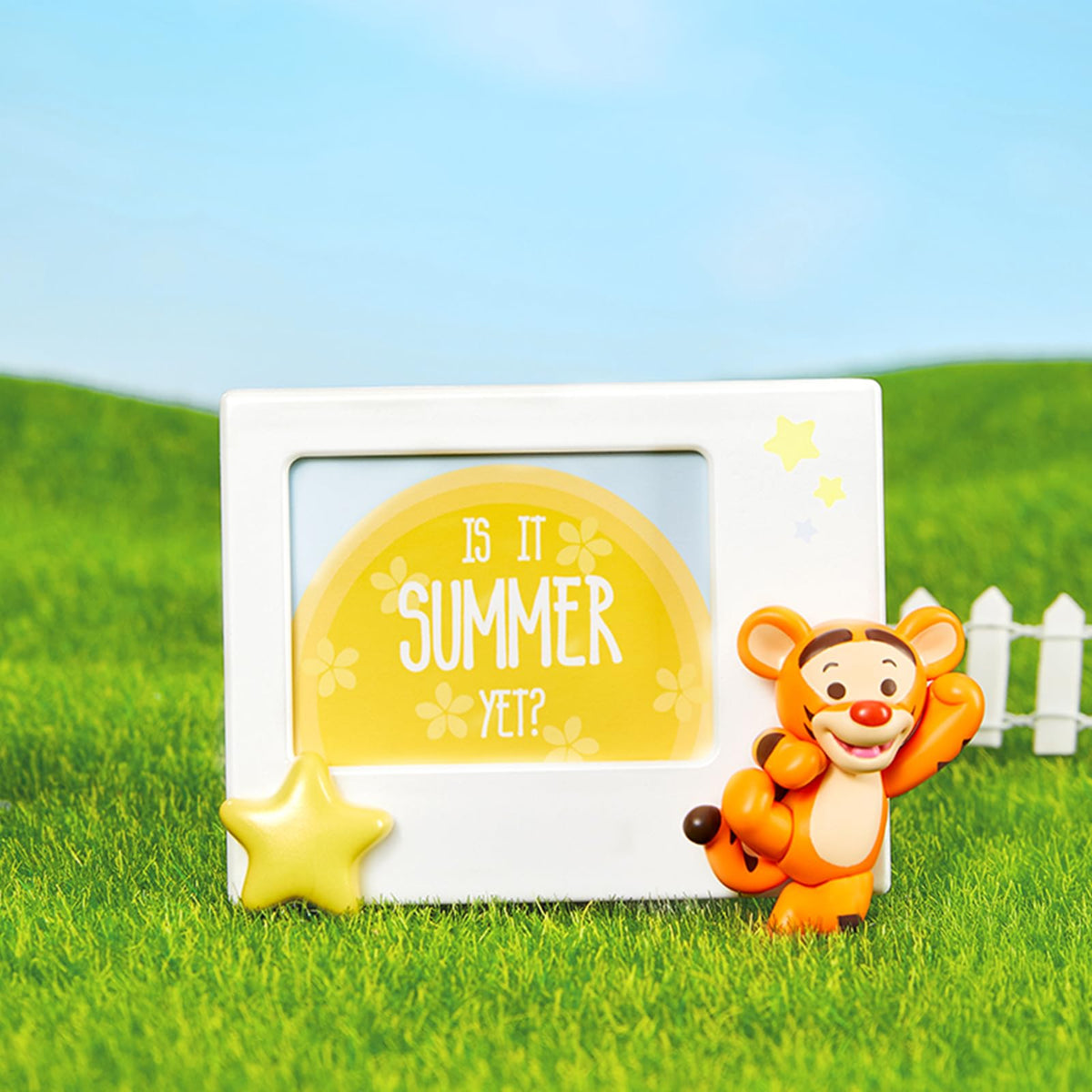 MINISO Winnie the Pooh one-eighth surprise box offers a new design.