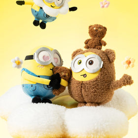 MINISO kid-friendly Minions plush enhances bedtime routines and room decoration.
