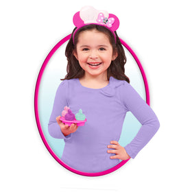 MINNIE Bowtastic play food collection sparks creative play sessions.