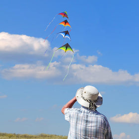 Mint's Colorful Life travel-friendly kite bag keeps the quartet neatly stored.