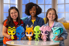 Miraculous Duusu plush glitter finish highlights collectible sparkle for fans.